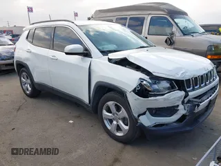 2019 Jeep Compass Altitude z VIN 3C4NJCBB9KT652558, wystawiony jako IAAI lot #41337863 z przebiegiem 80 422 mil mil oraz . Historia ofert i sprzedaży dostępna na DreamBid. Obrazek 1.