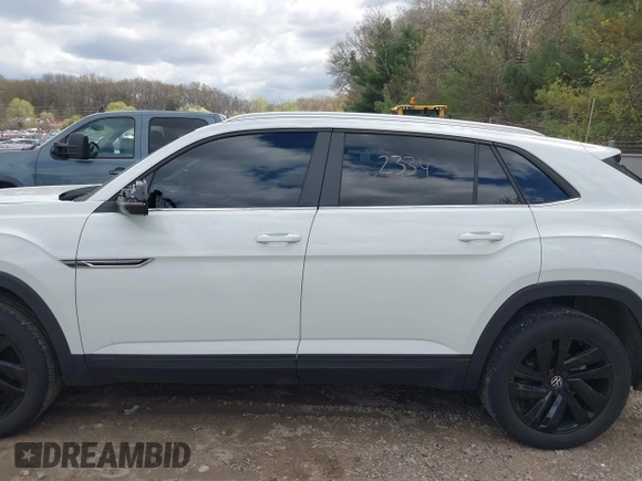 2023 Volkswagen Atlas SE with VIN 1V2KC2CA5PC214764, listed as a IAAI auction lot 42192334 with 40,148 mi miles and . Bid and sale history available at DreamBid. Image 15.