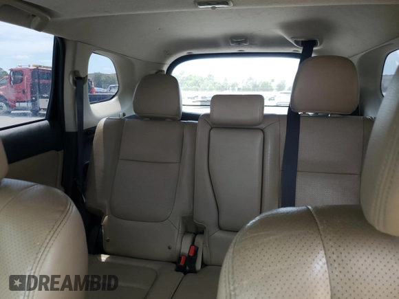 2014 Mitsubishi Outlander GT z VIN JA4JZ4AX7EZ017369, wystawiony jako Copart lot #54223775 z przebiegiem 131 555 mil mil oraz Szkoda całkowita • Salvage title. Historia ofert i sprzedaży dostępna na DreamBid. Obrazek 10.
