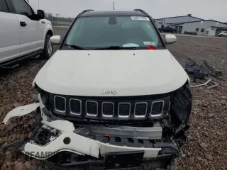 2019 Jeep Compass Limited z VIN 3C4NJDCB0KT599043, wystawiony jako Copart lot #56011245 z przebiegiem Nie podano mil oraz Szkoda całkowita • Salvage title. Historia ofert i sprzedaży dostępna na DreamBid. Obrazek 5.