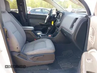 2019 Chevrolet Colorado 2WD Work Truck z VIN 1GCHSBEA3K1245981, wystawiony jako IAAI lot #42147119 z przebiegiem 84 037 mil mil oraz . Historia ofert i sprzedaży dostępna na DreamBid. Obrazek 5.