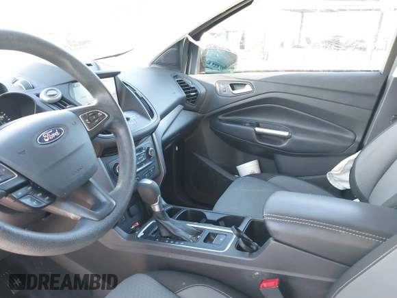 2017 Ford Escape SE with VIN 1FMCU0GD5HUB96432, listed as a IAAI auction lot 38731188 with 94,473 mi miles. Bid and sale history available at carsss.com. Image 5.