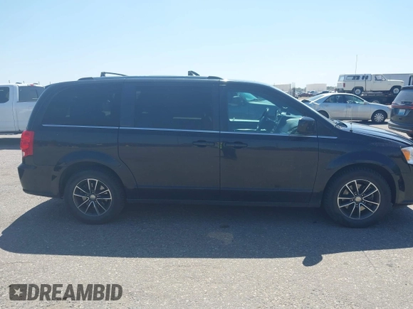 2018 Dodge Grand Caravan SXT z VIN 2C4RDGCG2JR343705, wystawiony jako IAAI lot #42324266 z przebiegiem 170 018 mil mil oraz . Historia ofert i sprzedaży dostępna na DreamBid. Obrazek 13.
