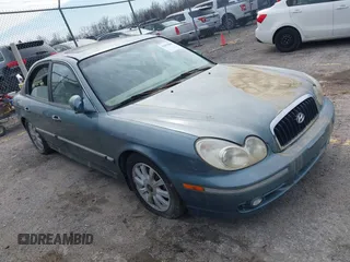 2005 Hyundai Sonata GLS with VIN KMHWF35H35A096177, listed as a IAAI auction lot 41693685 with 206,946 mi miles. Bid and sale history available at carsss.com. Image 1.