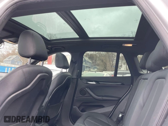 2016 BMW X1 xDrive28i with VIN WBXHT3Z3XG4A49854, listed as a Copart auction lot 55104995 with 150,784 mi miles and Clean Title. Bid and sale history available at DreamBid. Image 6.