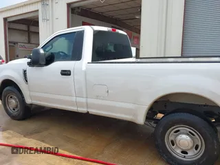 2019 Ford Super Duty F-250 SRW XL with VIN 1FTBF2A61KEC81110, listed as a IAAI auction lot 42021256 with 135,323 mi miles. Bid and sale history available at carsss.com. Image 14.