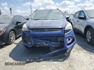 2014 Ford Escape SE with VIN 1FMCU0G92EUE34518, listed as a Copart auction lot 52331185 with 217,010 mi miles and Clean Title. Bid and sale history available at carsss.com. Image 5.