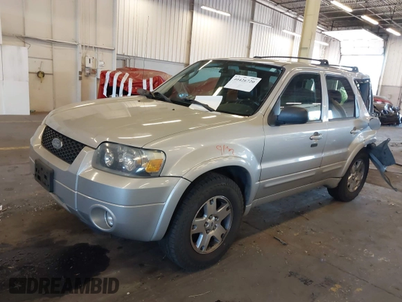 2007 Ford Escape Limited с VIN 1FMCU94197KA36921, выставлен на аукционе IAAI как лот 40426720 с пробегом 177 909 миль миль и . История ставок и продаж доступна на DreamBid. Изображение 18.