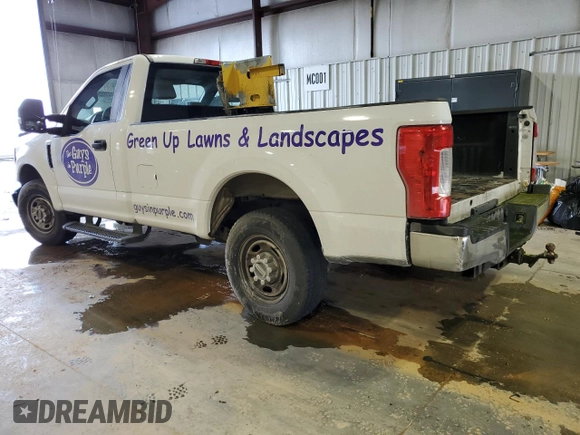 2018 Ford F-250 XL с VIN 1FTBF2A64JEB57475, выставлен на аукционе Copart как лот 45282165 с пробегом 120 022 миль миль и Списание • Salvage title. История ставок и продаж доступна на DreamBid. Изображение 2.