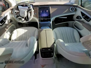 2023 Mercedes-Benz EQS 450 z VIN W1KCG2EB0PA039681, wystawiony jako Copart lot #51698775 z przebiegiem 24 897 mil mil oraz Szkody całkowita. Historia ofert i sprzedaży dostępna na DreamBid. Obrazek 8.