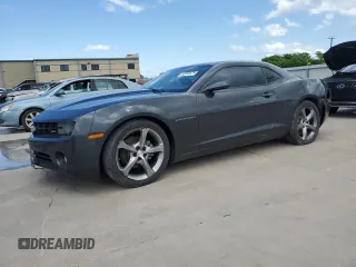 2013 Chevrolet Camaro LT with VIN 2G1FB1E39D9182511, listed as a Copart auction lot 52993625 with 136,677 mi miles and Salvage title. Bid and sale history available at DreamBid. Image 1.