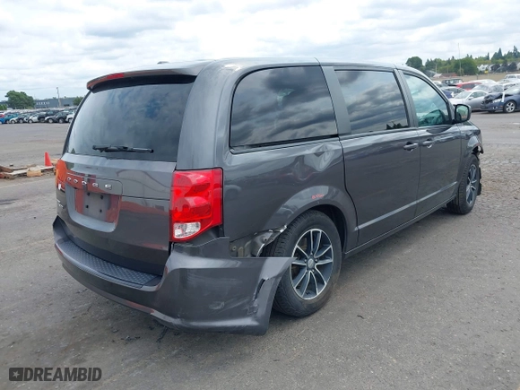 2019 Dodge Grand Caravan SE with VIN 2C4RDGBG4KR502999, listed as a IAAI auction lot 40103732 with 157,823 mi miles. Bid and sale history available at carsss.com. Image 4.