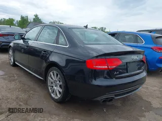 2012 Audi A4 Premium Plus с VIN WAUFFAFL8CN017343, выставлен на аукционе IAAI как лот 42302582 с пробегом 168 386 миль миль и . История ставок и продаж доступна на DreamBid. Изображение 3.