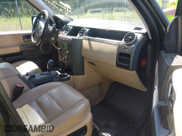 2005 Land Rover LR3 SE z VIN SALAD25405A326701, wystawiony jako IAAI lot #42504979 z przebiegiem 212 359 mil mil oraz . Historia ofert i sprzedaży dostępna na DreamBid. Obrazek 5.