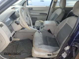 2008 Ford Escape XLT z VIN 1FMCU031X8KB27551, wystawiony jako Copart lot #62504245 z przebiegiem 206 839 mil mil oraz Szkoda całkowita • Salvage title. Historia ofert i sprzedaży dostępna na DreamBid. Obrazek 7.
