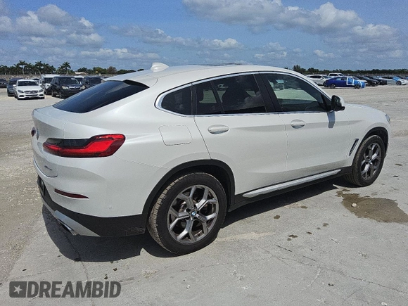 2024 BMW X4 xDrive30i z VIN 5UX33DT07R9X23990, wystawiony jako Copart lot #57439675 z przebiegiem 15 374 mil mil oraz Czysty tytuł • Clean title. Historia ofert i sprzedaży dostępna na DreamBid. Obrazek 3.