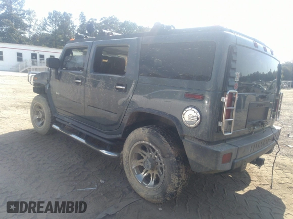 2006 Hummer H2 with VIN 5GRGN23U96H108541, listed as a IAAI auction lot 40593139 with 1 mi miles. Bid and sale history available at carsss.com. Image 3.