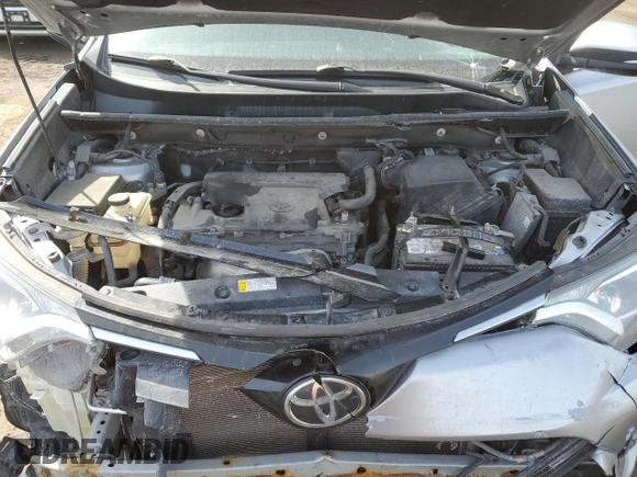 2018 Toyota RAV4 LE with VIN 2T3BFREV9JW754527, listed as a Copart auction lot 48119415 with 217,777 mi miles and Salvage Title. Bid and sale history available at carsss.com. Image 12.