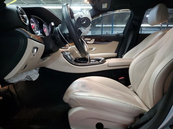 2018 Mercedes-Benz E-Class E 300 with VIN WDDZF4JBXJA476397, listed as a Copart auction lot 44720865 with 48,098 mi miles and Salvage Title. Bid and sale history available at carsss.com. Image 7.