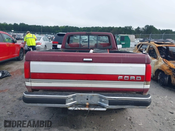 1990 Ford F-150 S с VIN 1FTDF15Y7LNA48686, выставлен на аукционе IAAI как лот 42365955 с пробегом 20 540 миль миль и . История ставок и продаж доступна на DreamBid. Изображение 16.