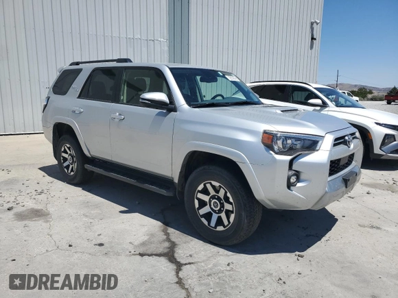 2024 Toyota 4Runner TRD Off Road with VIN JTERU5JR9R6269089, listed as a Copart auction lot 65565285 with 30,362 mi miles and Clean title. Bid and sale history available at DreamBid. Image 4.