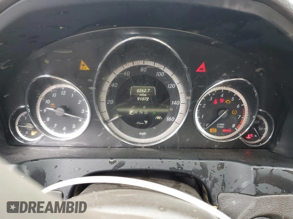2013 Mercedes-Benz E 350 z VIN WDDKK5KF0DF192434, wystawiony jako Copart lot #49208725 z przebiegiem 91 072 mil mil oraz Szkoda całkowita • Salvage title. Historia ofert i sprzedaży dostępna na DreamBid. Obrazek 9.