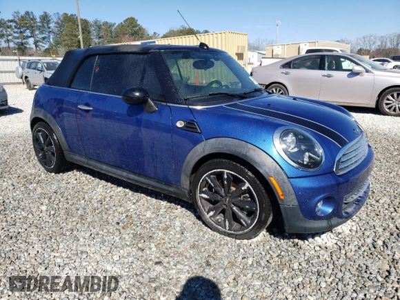 2015 MINI Convertible с VIN WMWZN3C57FT862587, выставлен на аукционе Copart как лот 46977995 с пробегом 79 587 миль миль и Списание • Salvage title. История ставок и продаж доступна на DreamBid. Изображение 4.