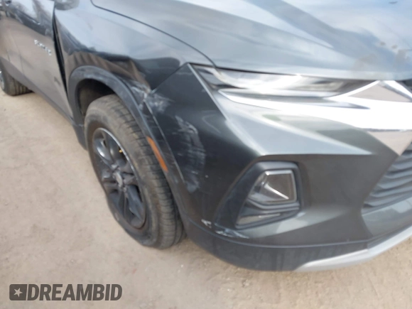 2020 Chevrolet Blazer LT z VIN 3GNKBBRA9LS595817, wystawiony jako IAAI lot #41833151 z przebiegiem 104 486 mil mil oraz . Historia ofert i sprzedaży dostępna na DreamBid. Obrazek 6.