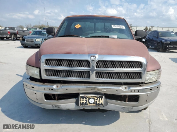 2000 Dodge Ram 1500 Work Special with VIN 1B7HC16X2YS531673, listed as a Copart auction lot 45079945 with 216,631 mi miles and Salvage Title. Bid and sale history available at carsss.com. Image 5.