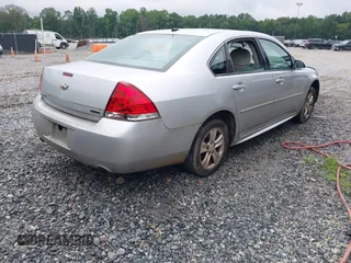 2012 Chevrolet Impala LS Fleet z VIN 2G1WF5E35C1267838, wystawiony jako IAAI lot #42633208 z przebiegiem Nie podano mil oraz . Historia ofert i sprzedaży dostępna na DreamBid. Obrazek 4.