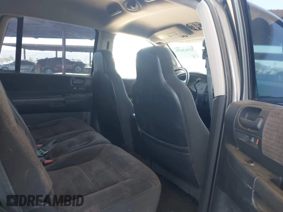 2003 Dodge Durango SLT с VIN 1D4HR48N43F556302, выставлен на аукционе IAAI как лот 42563635 с пробегом Не указан миль и . История ставок и продаж доступна на DreamBid. Изображение 8.