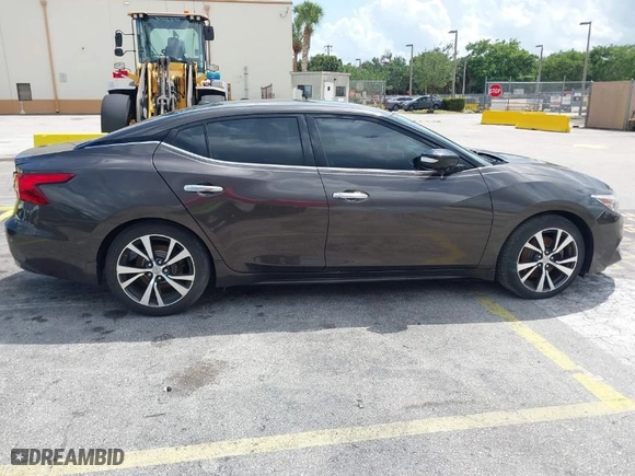2016 Nissan Maxima 3.5 SR with VIN 1N4AA6AP9GC405420, listed as a IAAI auction lot 41933739 with 59,680 mi miles. Bid and sale history available at carsss.com. Image 13.