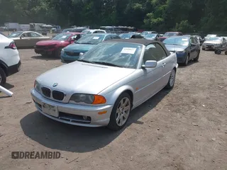 2001 BMW 3 Series 325Ci с VIN WBABS33411JY42079, выставлен на аукционе IAAI как лот 42600667 с пробегом 116 684 миль миль и . История ставок и продаж доступна на DreamBid. Изображение 2.