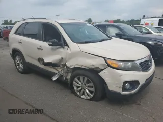 2011 Kia Sorento LX with VIN 5XYKTDA24BG141822, listed as a Copart auction lot 61693074 with 168,509 mi miles and Salvage Title. Bid and sale history available at carsss.com. Image 4.