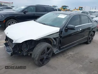 2010 Mercedes-Benz E 350 Luxury with VIN WDDHF8HB6AA222890, listed as a IAAI auction lot 42167926 with 183,973 mi miles and . Bid and sale history available at DreamBid. Image 2.