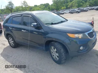 2011 Kia Sorento LX with VIN 5XYKT4A27BG085049, listed as a IAAI auction lot 42249462 with 218,039 mi miles and . Bid and sale history available at DreamBid. Image 1.