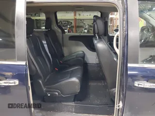 2016 Chrysler Town & Country Touring with VIN 2C4RC1BG2GR305711, listed as a IAAI auction lot 41984947 with 206,360 mi miles. Bid and sale history available at carsss.com. Image 8.