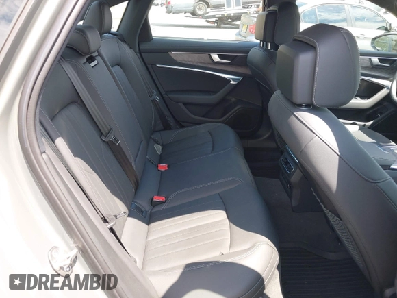 2024 Audi A6 Premium z VIN WAUD3BF2XRN036479, wystawiony jako IAAI lot #42168192 z przebiegiem 3 380 mil mil oraz . Historia ofert i sprzedaży dostępna na DreamBid. Obrazek 8.