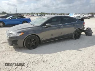 2020 Ford Fusion SE z VIN 3FA6P0LU2LR161349, wystawiony jako Copart lot #45117865 z przebiegiem 112 975 mil mil oraz Nie do naprawy. Historia ofert i sprzedaży dostępna na DreamBid. Obrazek 1.