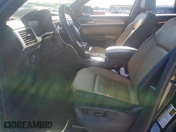 2022 Volkswagen Atlas SE with VIN 1V2WE2CA5NC200212, listed as a Copart auction lot 57658035 with 49,223 mi miles and Salvage title. Bid and sale history available at DreamBid. Image 7.