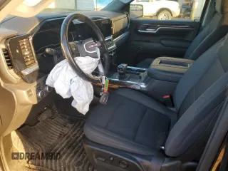 2022 GMC Sierra 1500 Elevation z VIN 3GTUUCET7NG560885, wystawiony jako Copart lot #79441394 z przebiegiem 43 742 mil mil oraz Szkoda całkowita • Salvage title. Historia ofert i sprzedaży dostępna na DreamBid. Obrazek 7.