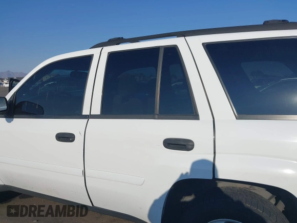 2006 Chevrolet TrailBlazer LS with VIN 1GNDT13S762342786, listed as a IAAI auction lot 39932194 with 288,370 mi miles and . Bid and sale history available at DreamBid. Image 14.