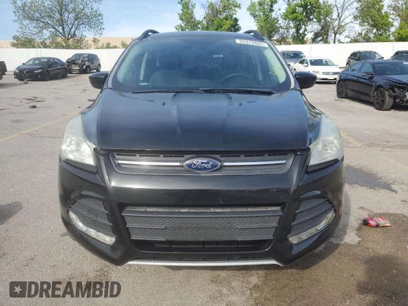 2015 Ford Escape SE with VIN 1FMCU0GX2FUC11718, listed as a Copart auction lot 55312865 with 130,298 mi miles and Clean Title. Bid and sale history available at DreamBid. Image 5.