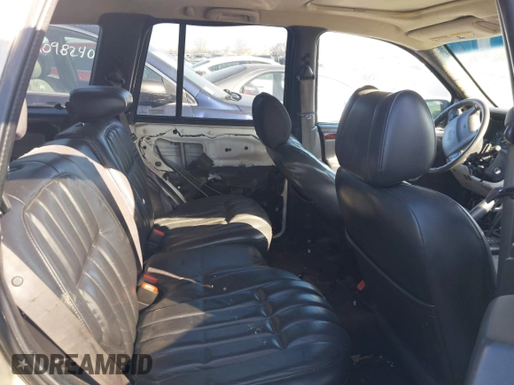 2000 Jeep Grand Cherokee Limited with VIN 1J4GW58N4YC271335, listed as a IAAI auction lot 41046412 with Not provided miles and . Bid and sale history available at DreamBid. Image 8.