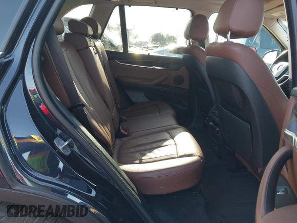 2015 BMW X5 xDrive35i with VIN 5UXKR0C53F0K62348, listed as a IAAI auction lot 41969164 with 122,612 mi miles. Bid and sale history available at carsss.com. Image 8.