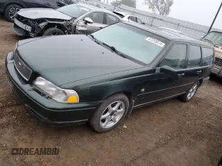 2000 Volvo V70 with VIN YV1LW61J7Y2686571, listed as a Copart auction lot 87215874 with 163,439 mi miles and Clean Title. Bid and sale history available at carsss.com. Image 1.