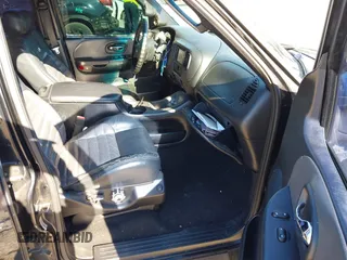 2002 Ford F-150 Harley Davidson with VIN 1FTRW07312KC24102, listed as a IAAI auction lot 41591917 with 1 mi miles. Bid and sale history available at carsss.com. Image 5.