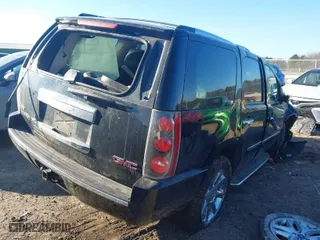 2011 GMC Yukon Denali with VIN 1GKS2EEF9BR109718, listed as a IAAI auction lot 41666350 with 1 mi miles. Bid and sale history available at carsss.com. Image 4.