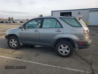 2001 Lexus RX 300 with VIN JTJGF10U310095982, listed as a Copart auction lot 85820124 with 176,883 mi miles and Salvage Title. Bid and sale history available at carsss.com. Image 2.