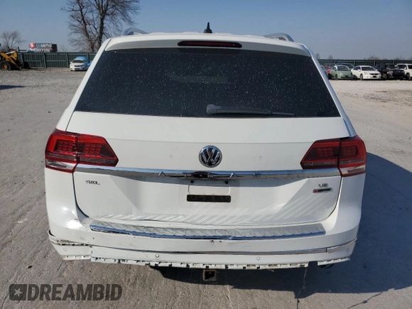 2019 Volkswagen Atlas SEL R-Line with VIN 1V2RR2CA5KC514018, listed as a Copart auction lot 49083155 with 97,812 mi miles and Salvage title. Bid and sale history available at DreamBid. Image 6.